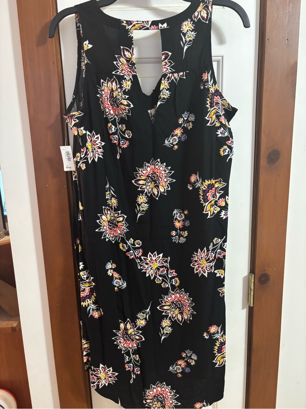 Old Navy Black Floral Keyhole Sleeveless Dress